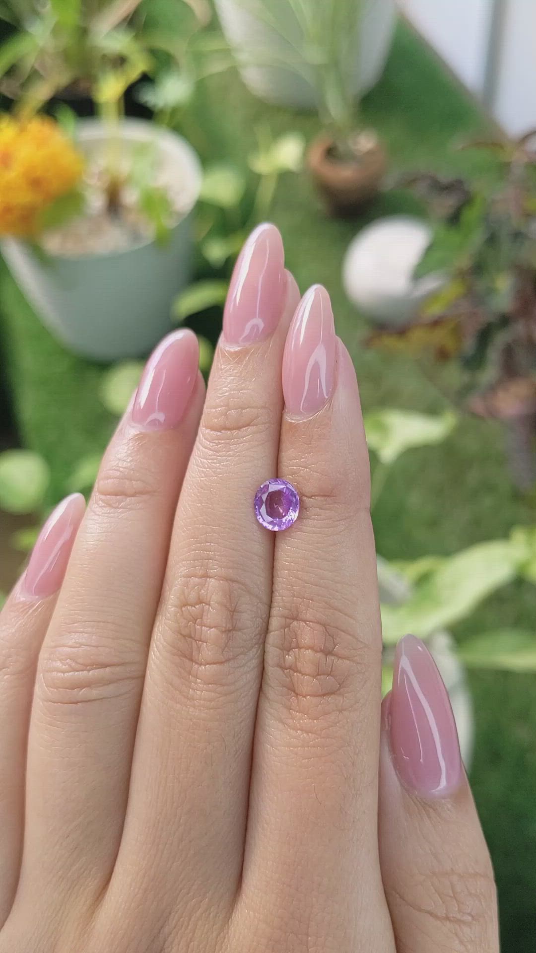 1.13 Ct. Pinkish Purple Sapphire from Ceylon (Sri Lanka) Size Video