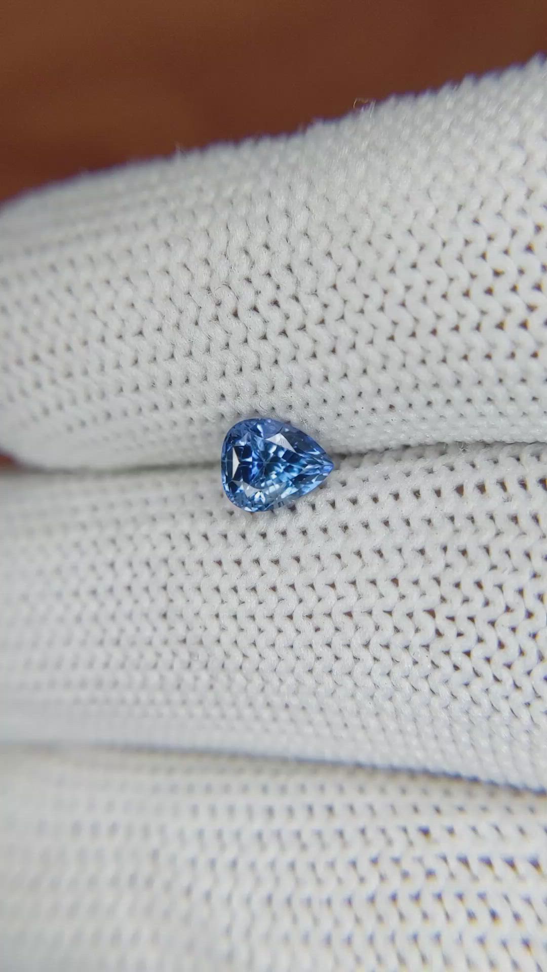 0.79 Ct. Blue Sapphire from Ceylon (Sri Lanka) Size Video