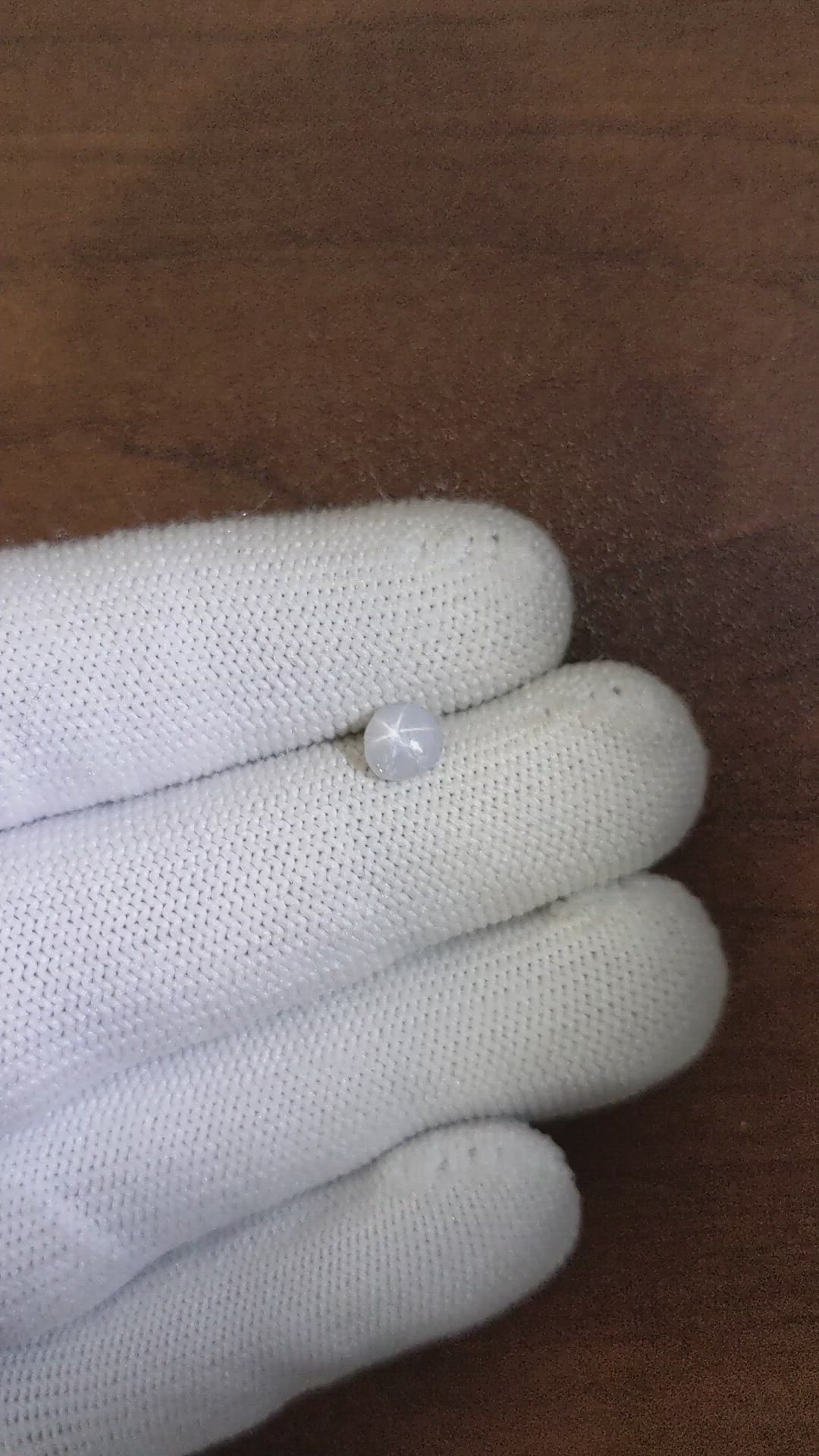 0.83 Ct. Sapphire from Ceylon (Sri Lanka) Size Video