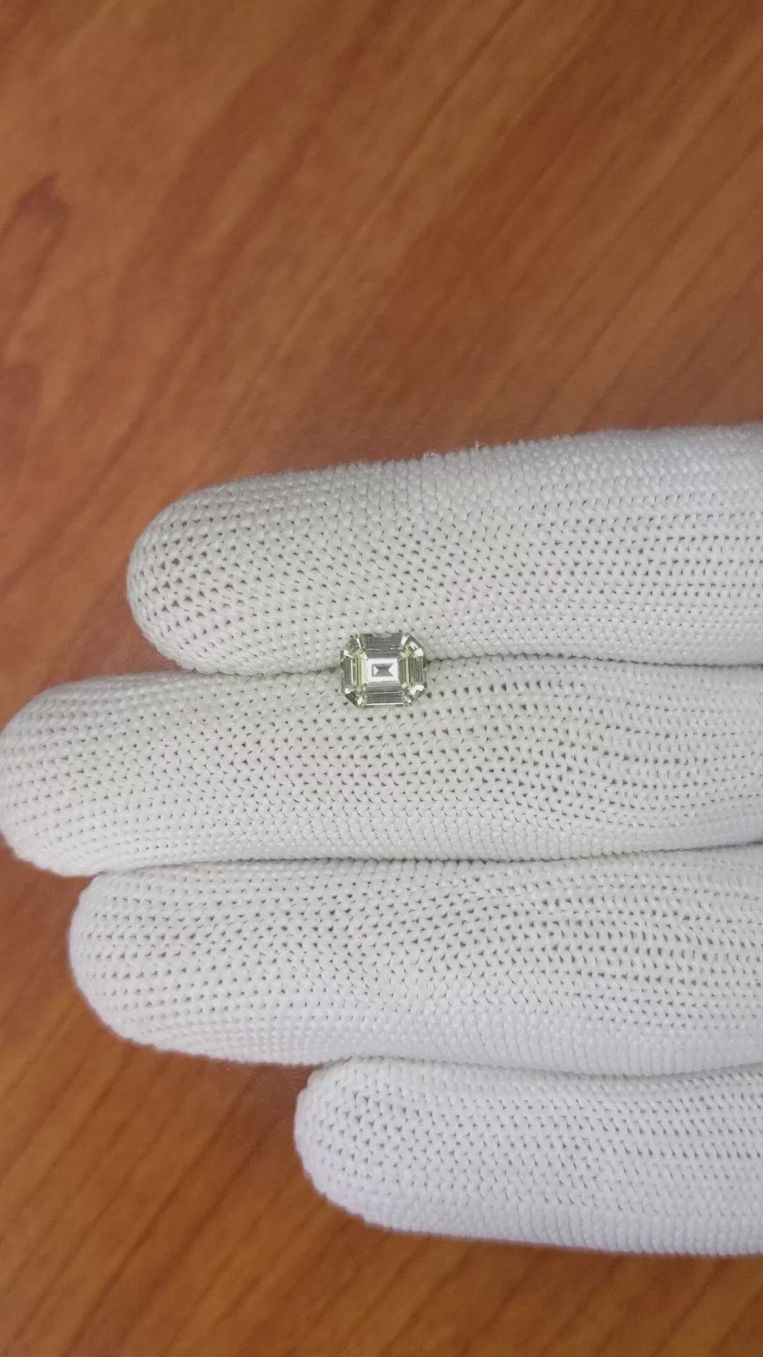 1.39 Ct. Yellow Sapphire from Ceylon (Sri Lanka) Size Video