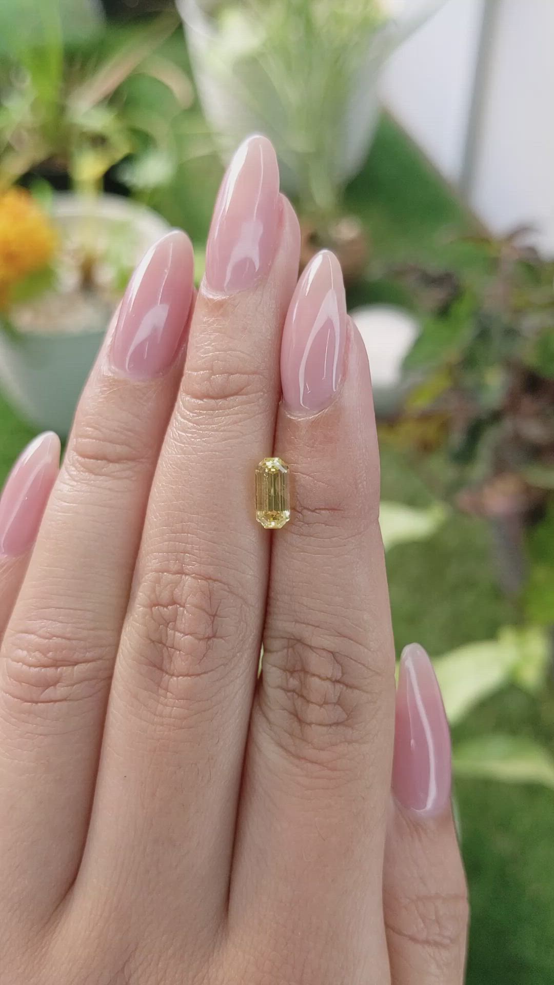 1.43 Ct. Yellow Sapphire from Ceylon (Sri Lanka) Size Video