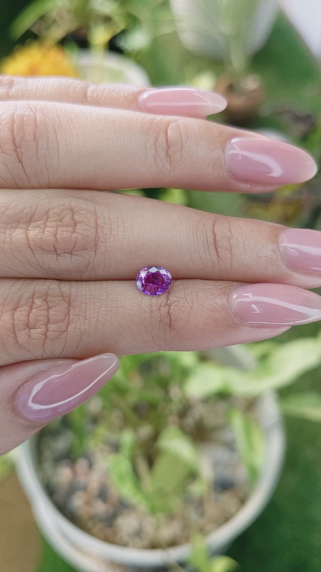 0.82 Ct. Pinkish Purple Sapphire from Ceylon (Sri Lanka) Size Video