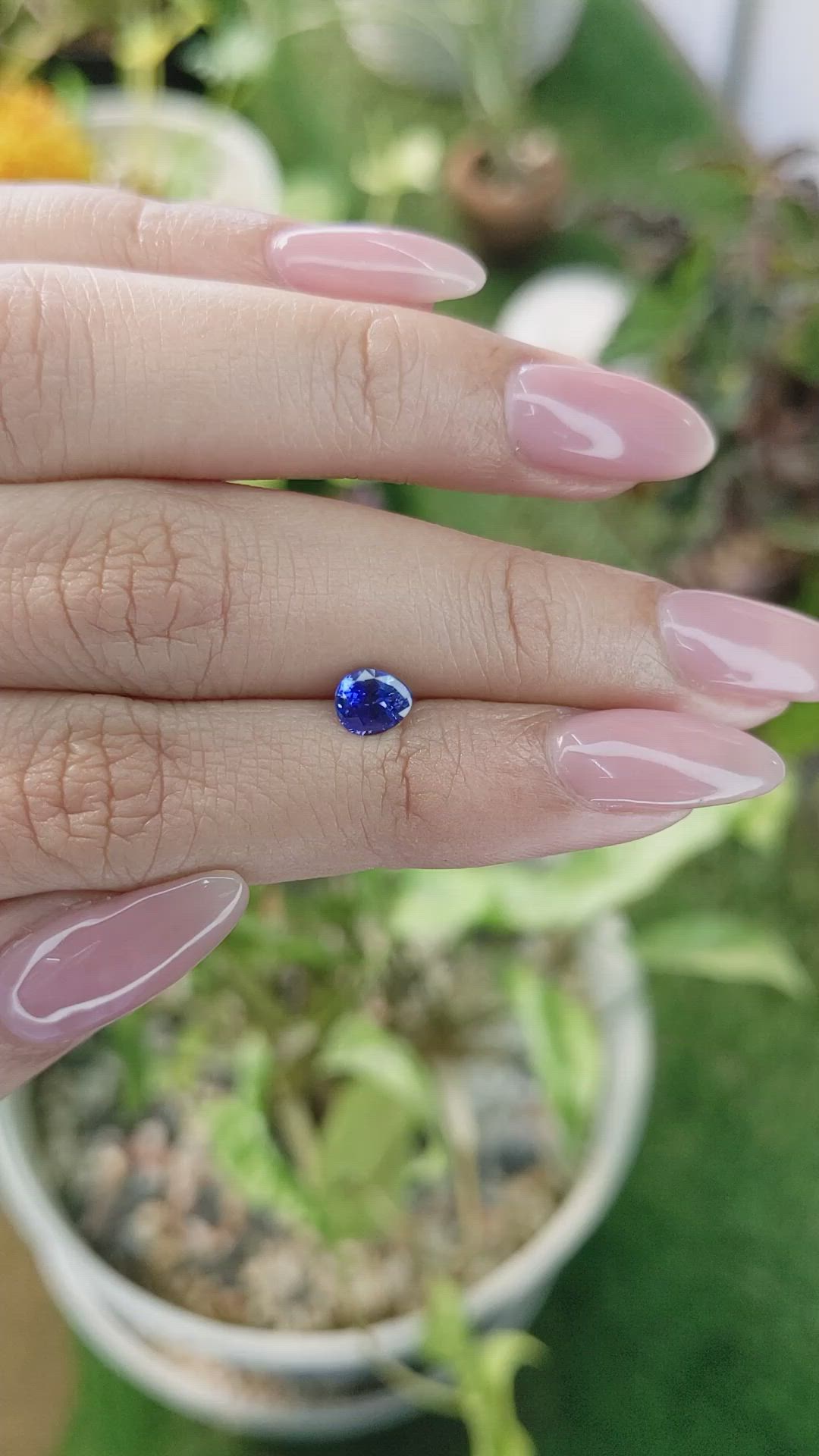 0.75 Ct. Blue Sapphire from Ceylon (Sri Lanka) Size Video