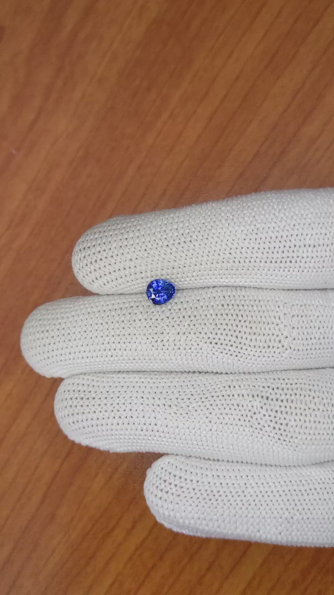 0.75 Ct. Blue Sapphire from Ceylon (Sri Lanka) Size Video