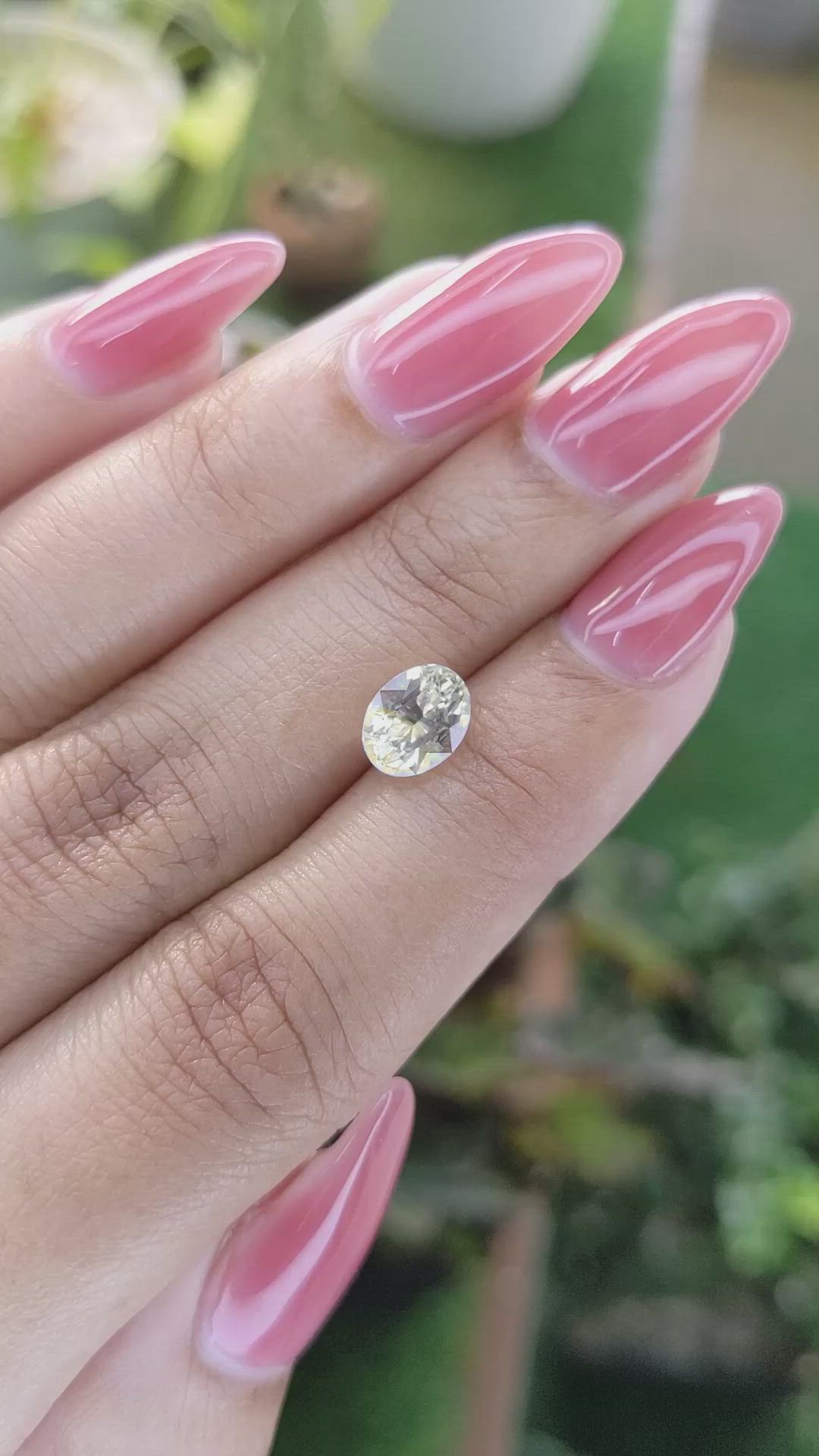 2.14 Ct. Yellow Sapphire from Ceylon (Sri Lanka) Size Video