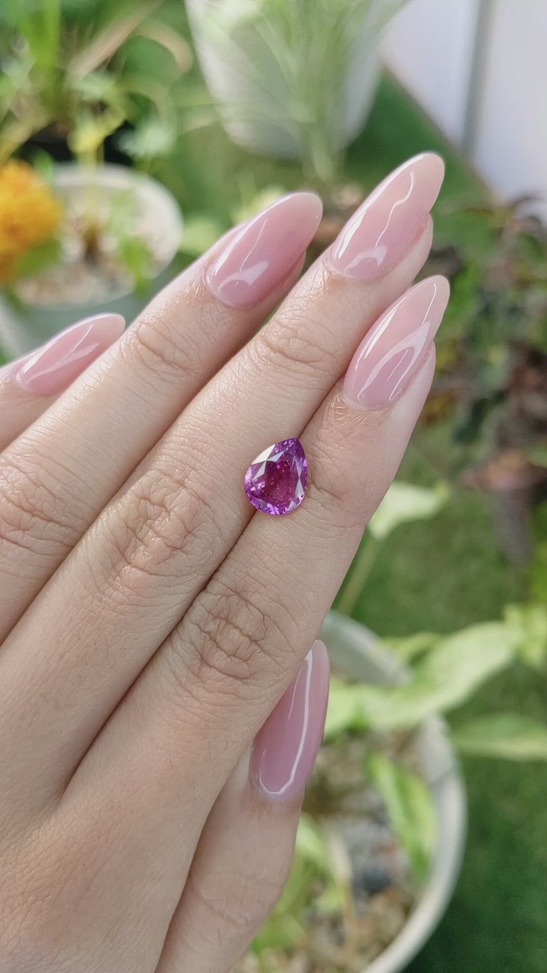 3.15 Ct. Purplish Pink Sapphire from Ceylon (Sri Lanka) Size Video
