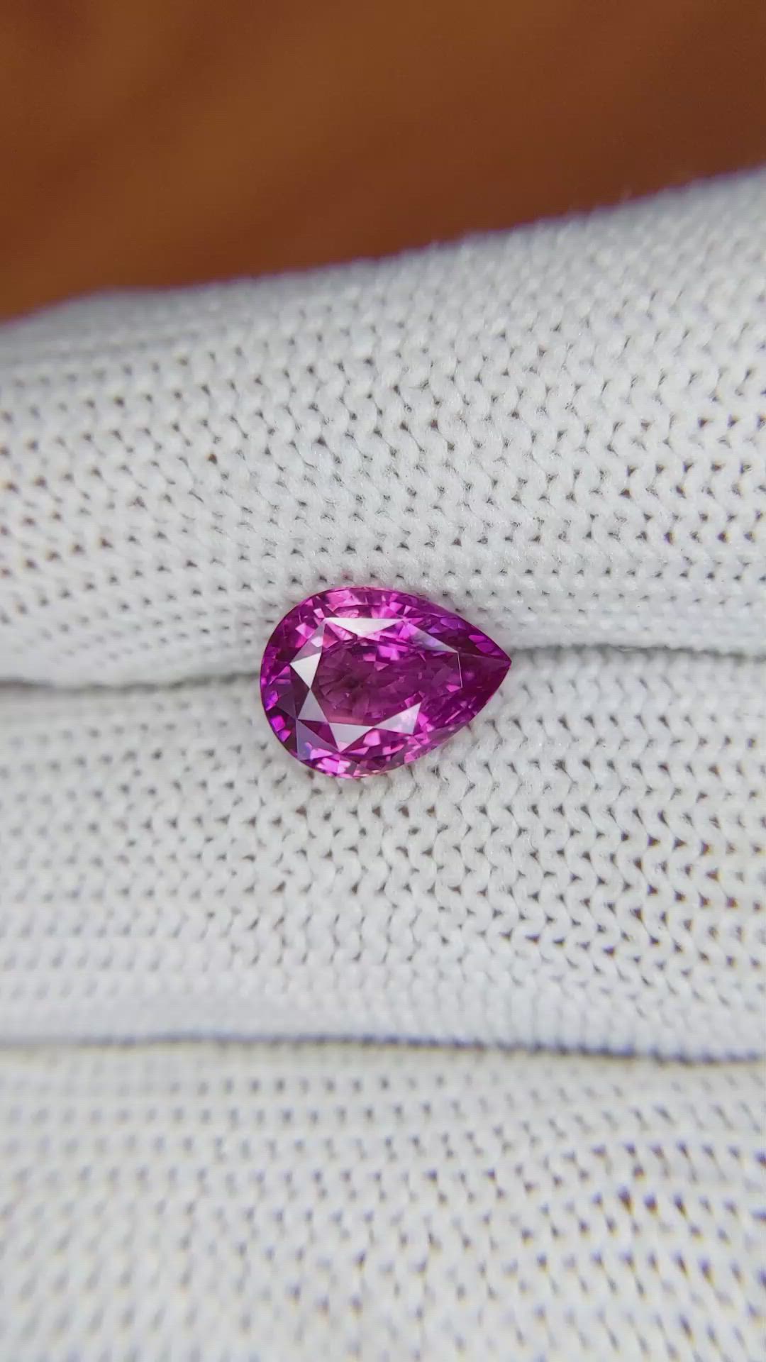 3.15 Ct. Purplish Pink Sapphire from Ceylon (Sri Lanka) Size Video