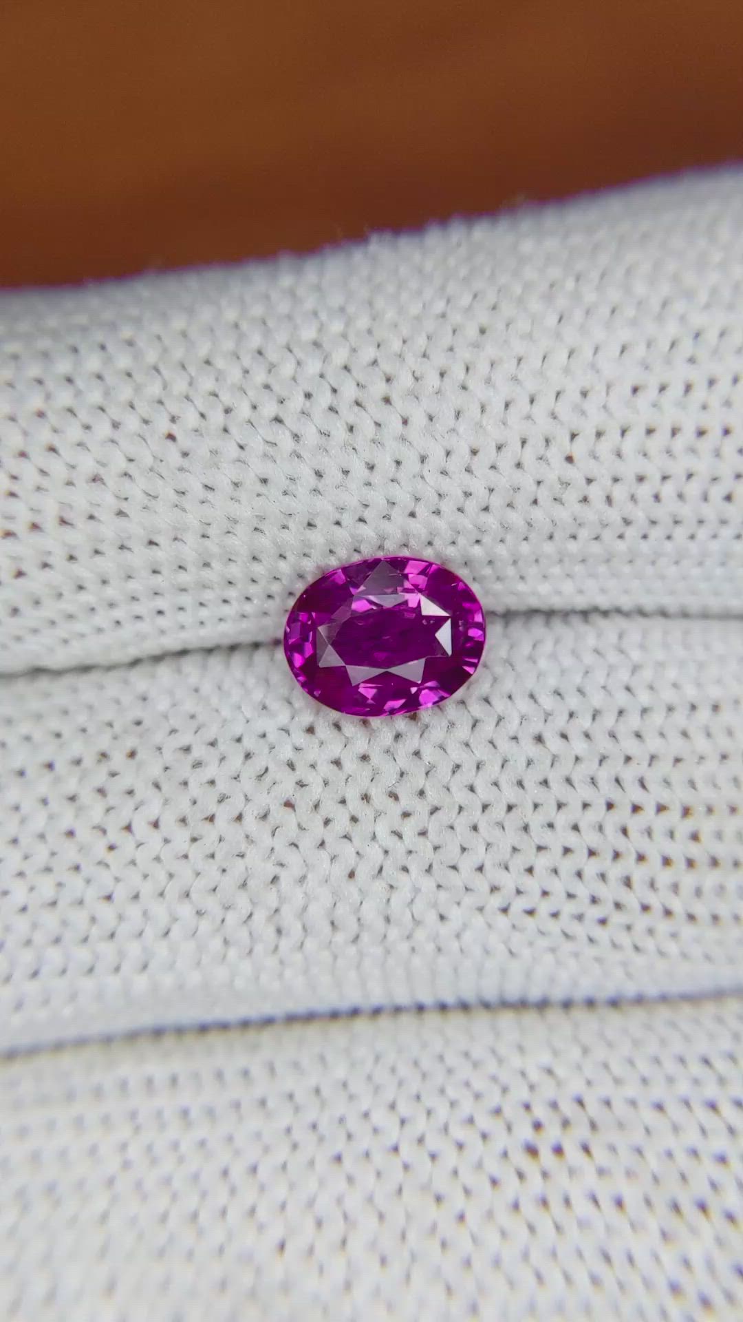 2.05 Ct. Pinkish Purple Sapphire from Ceylon (Sri Lanka) Size Video