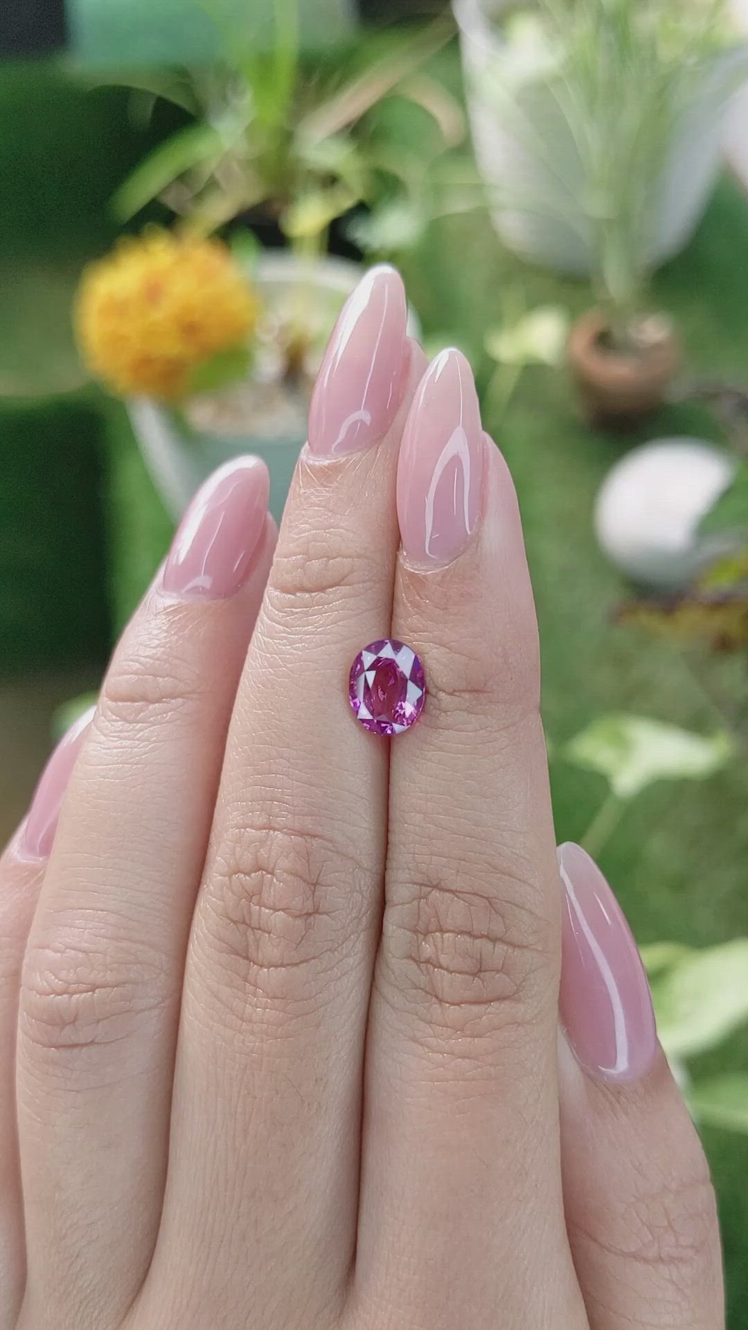 2.05 Ct. Pinkish Purple Sapphire from Ceylon (Sri Lanka) Size Video