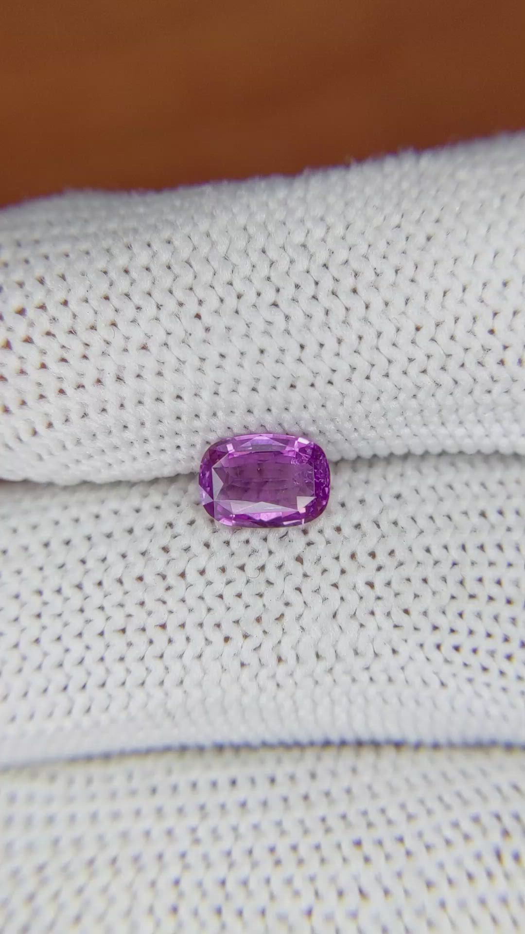 1.15 Ct. Pinkish Purple Sapphire from Ceylon (Sri Lanka) Size Video
