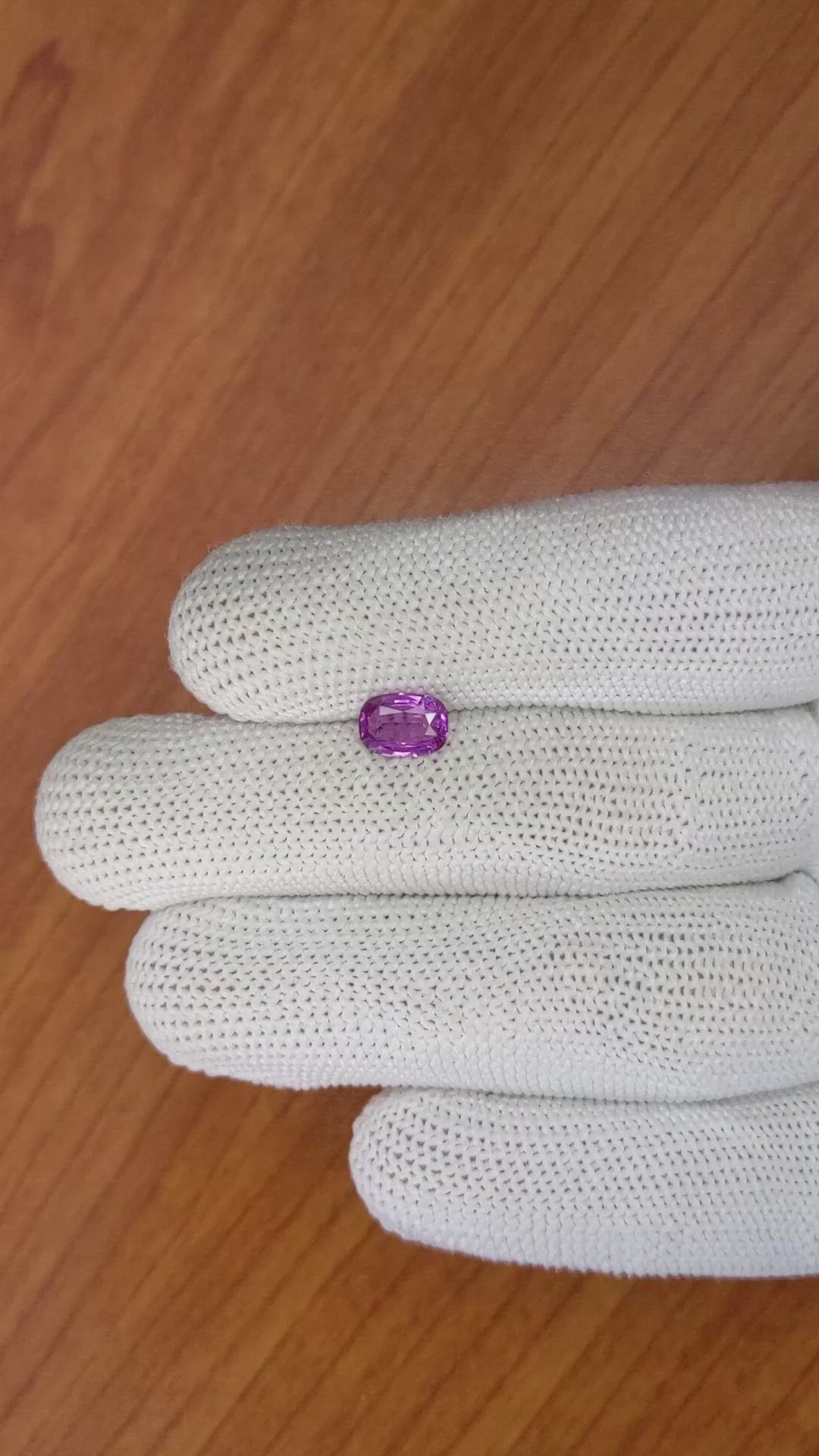 1.15 Ct. Pinkish Purple Sapphire from Ceylon (Sri Lanka) Size Video