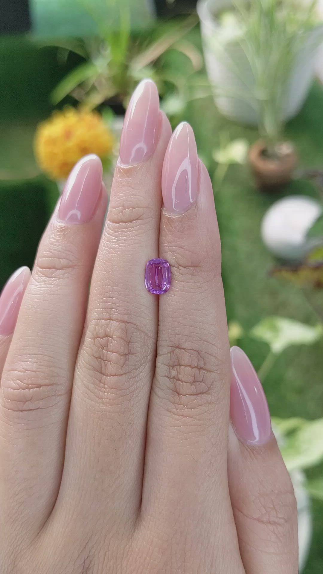 1.15 Ct. Pinkish Purple Sapphire from Ceylon (Sri Lanka) Size Video
