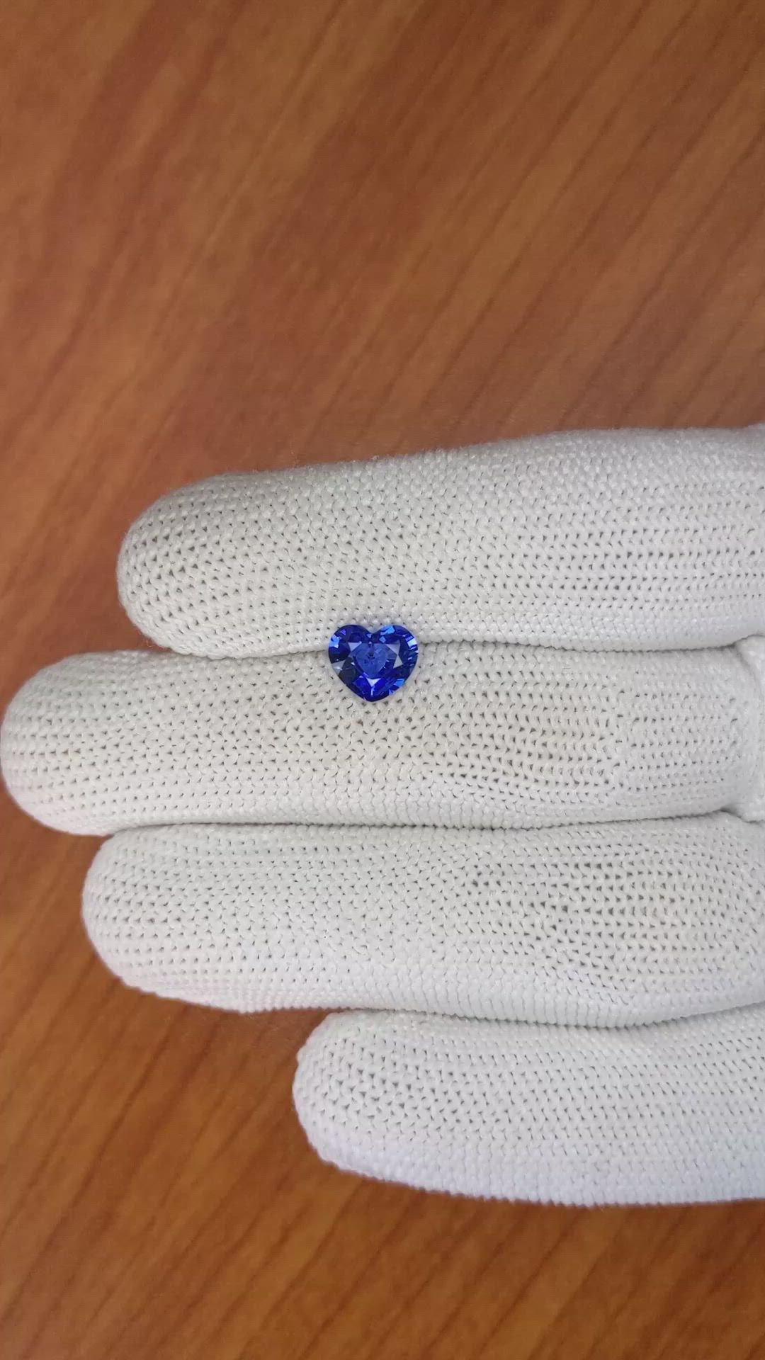 1.43 Ct. Blue Sapphire from Ceylon (Sri Lanka) Size Video