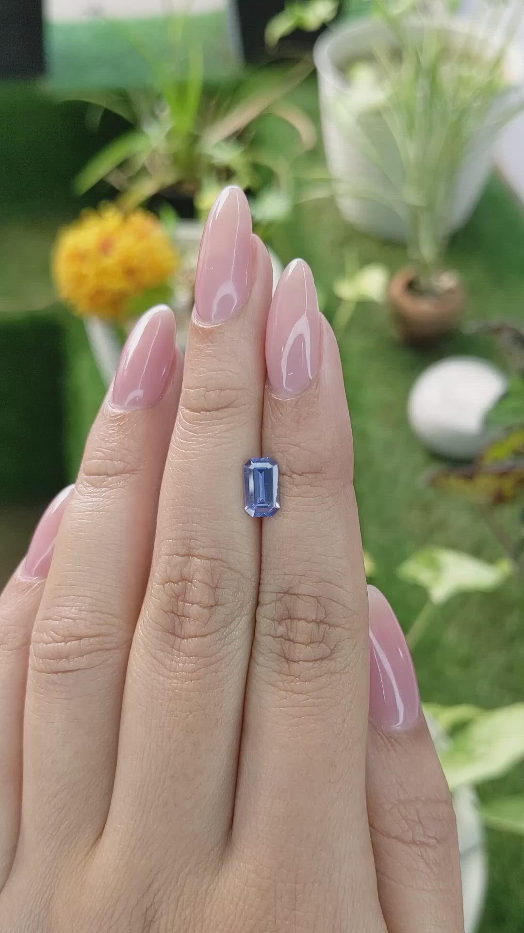 1.25 Ct. Blue Sapphire from Ceylon (Sri Lanka) Size Video