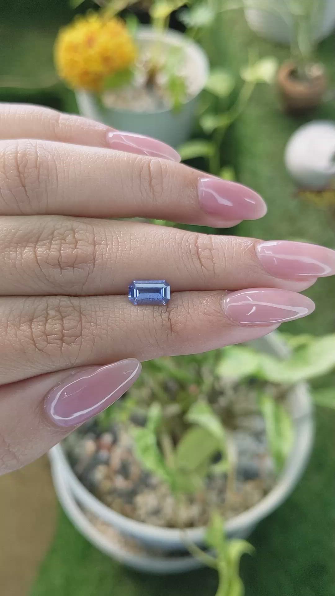 1.25 Ct. Blue Sapphire from Ceylon (Sri Lanka) Size Video