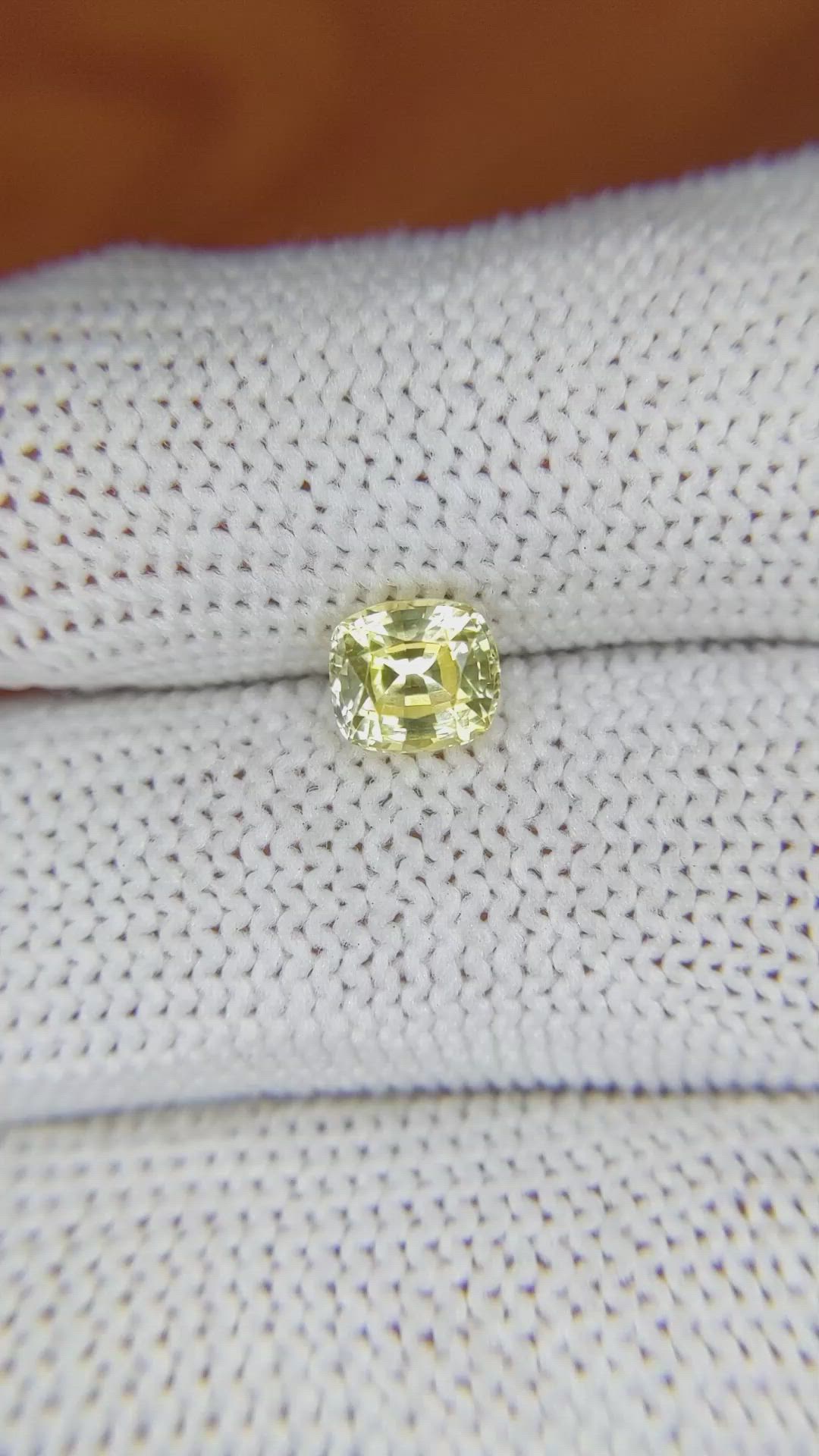1.37 Ct. Yellow Sapphire from Ceylon (Sri Lanka) Size Video