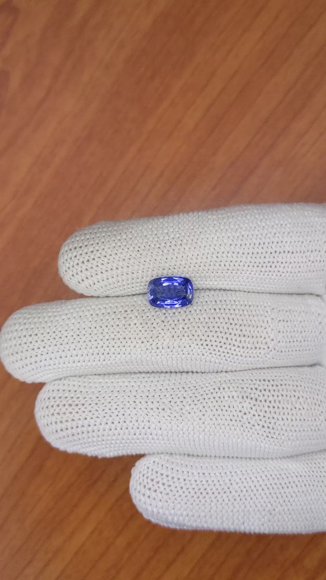 2.55 Ct. Blue Sapphire from Ceylon (Sri Lanka) Size Video