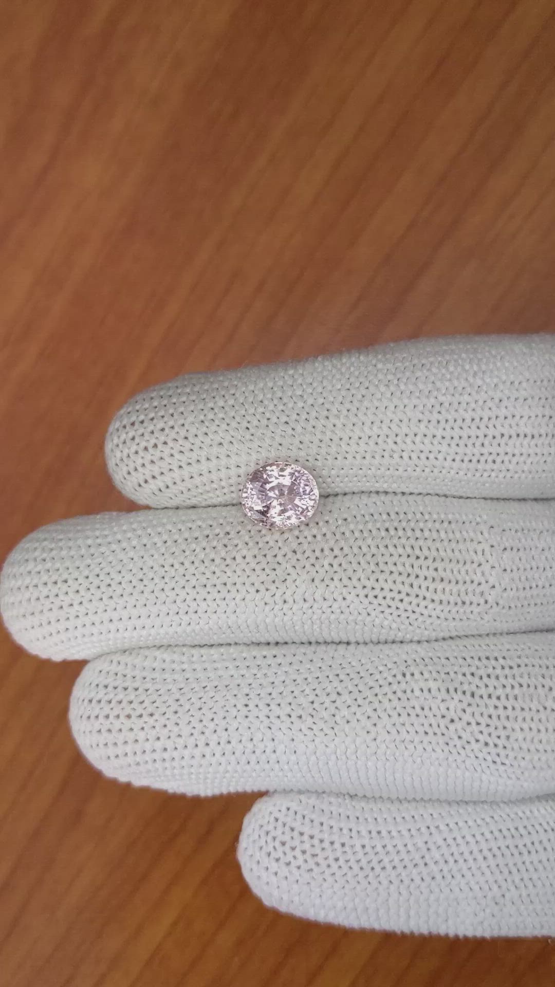 2.82 Ct. Pink Sapphire from Ceylon (Sri Lanka) Size Video
