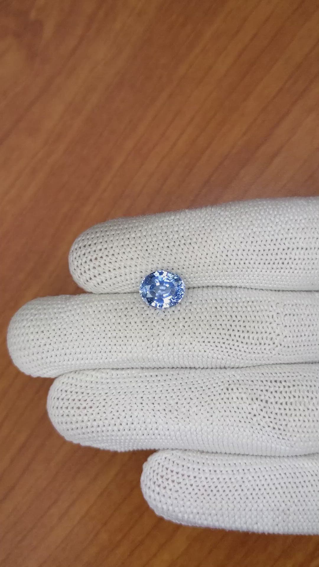 2.57 Ct. Blue Sapphire from Ceylon (Sri Lanka) Size Video