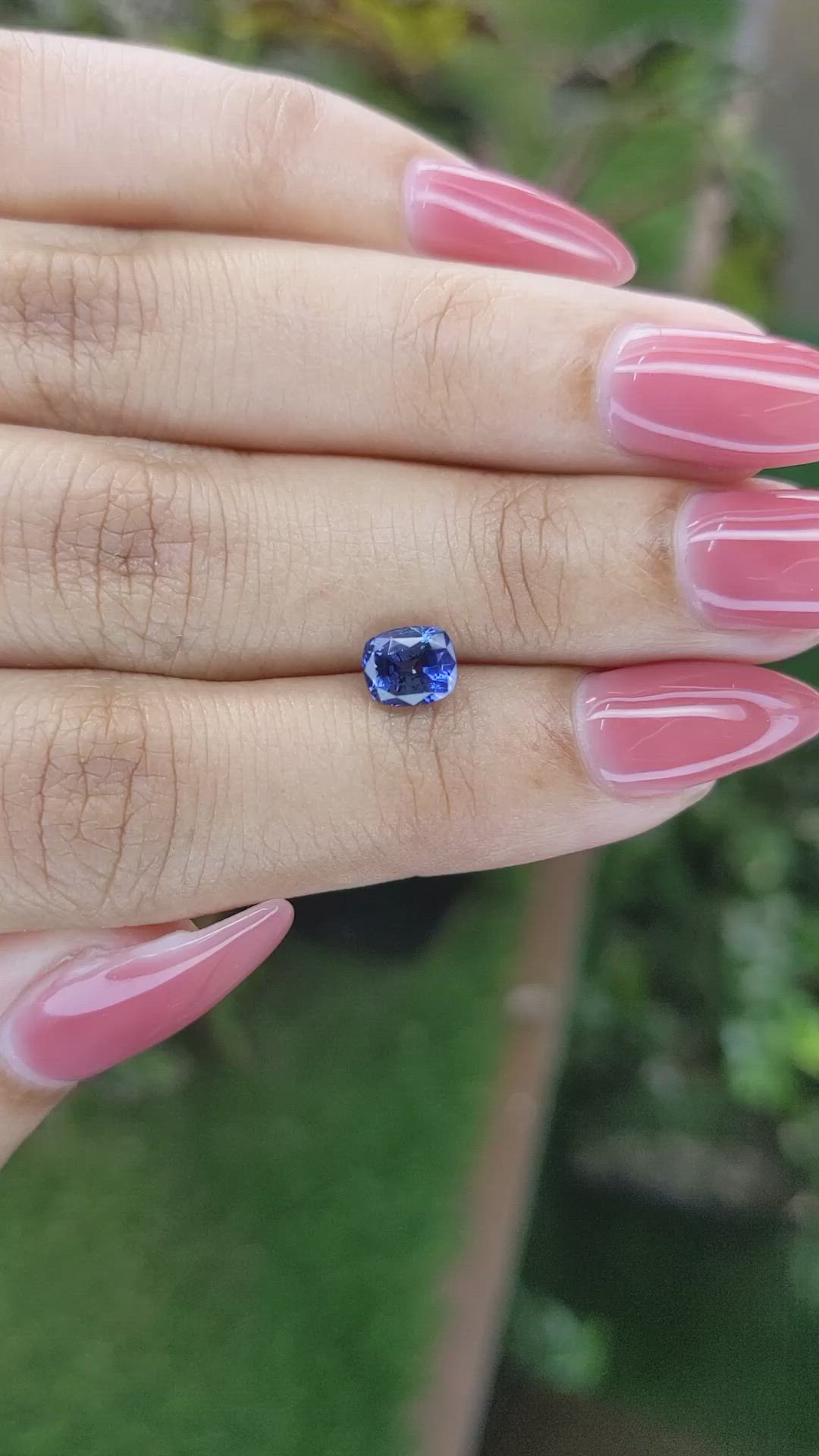 1.23 Ct. Blue Sapphire from Ceylon (Sri Lanka) Size Video