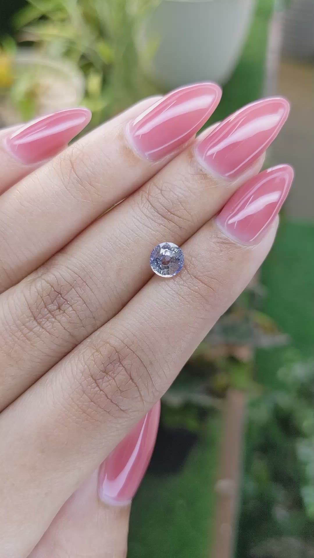 1.15 Ct. Bi Color Sapphire from Ceylon (Sri Lanka) Size Video