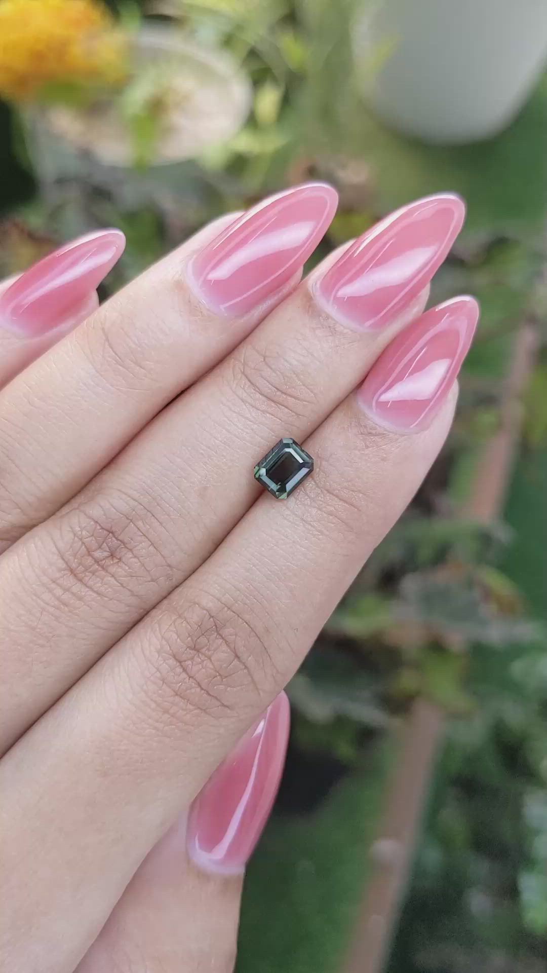 1.14 Ct. Green Sapphire from Ceylon (Sri Lanka) Size Video