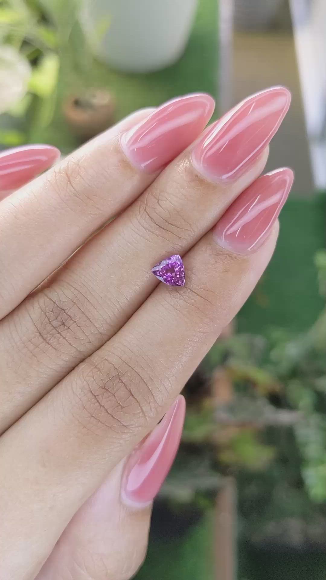 0.83 Ct. Pinkish Purple Sapphire from Ceylon (Sri Lanka) Size Video