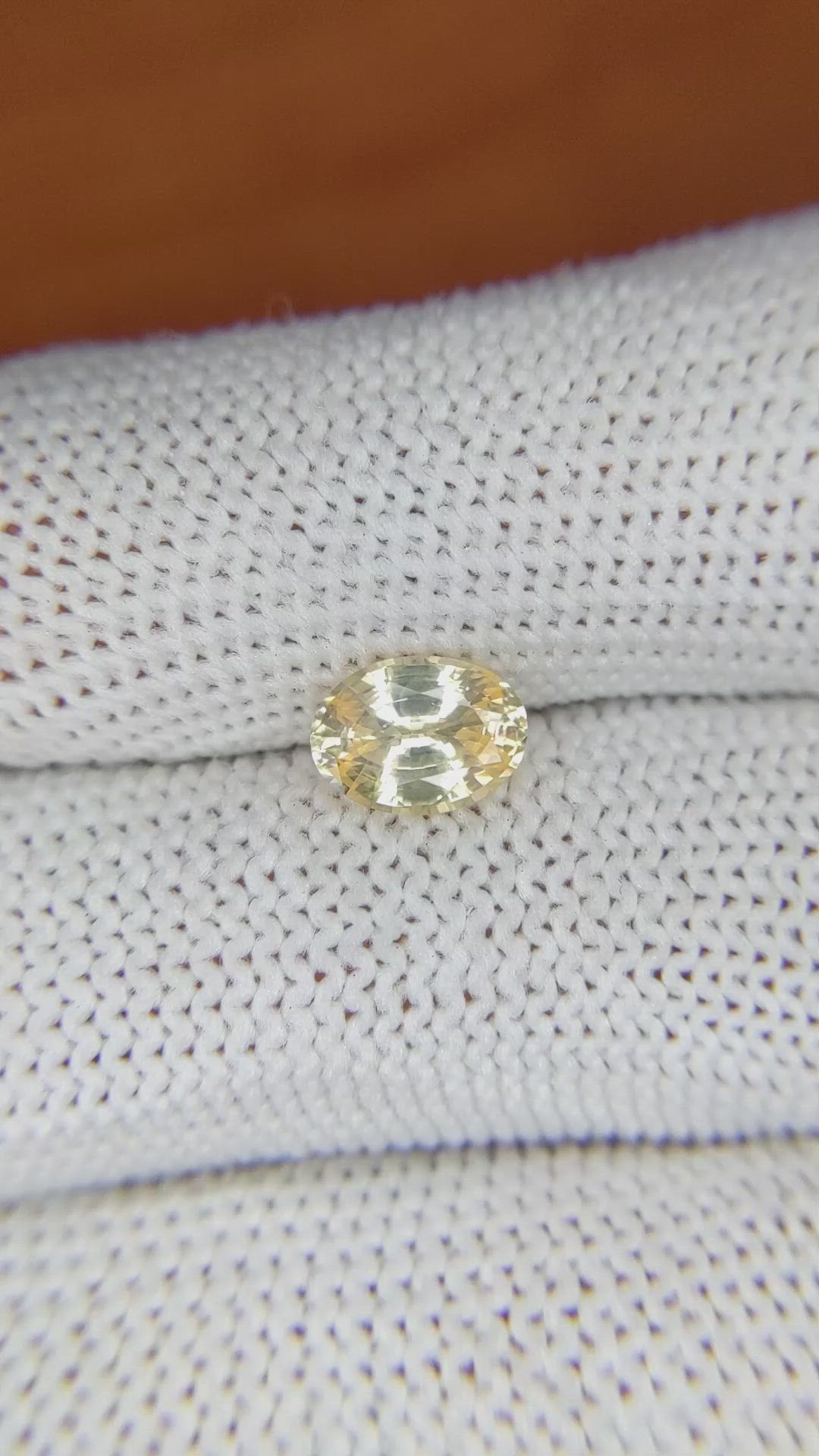 1.35 Ct. Yellow Sapphire from Ceylon (Sri Lanka) Size Video