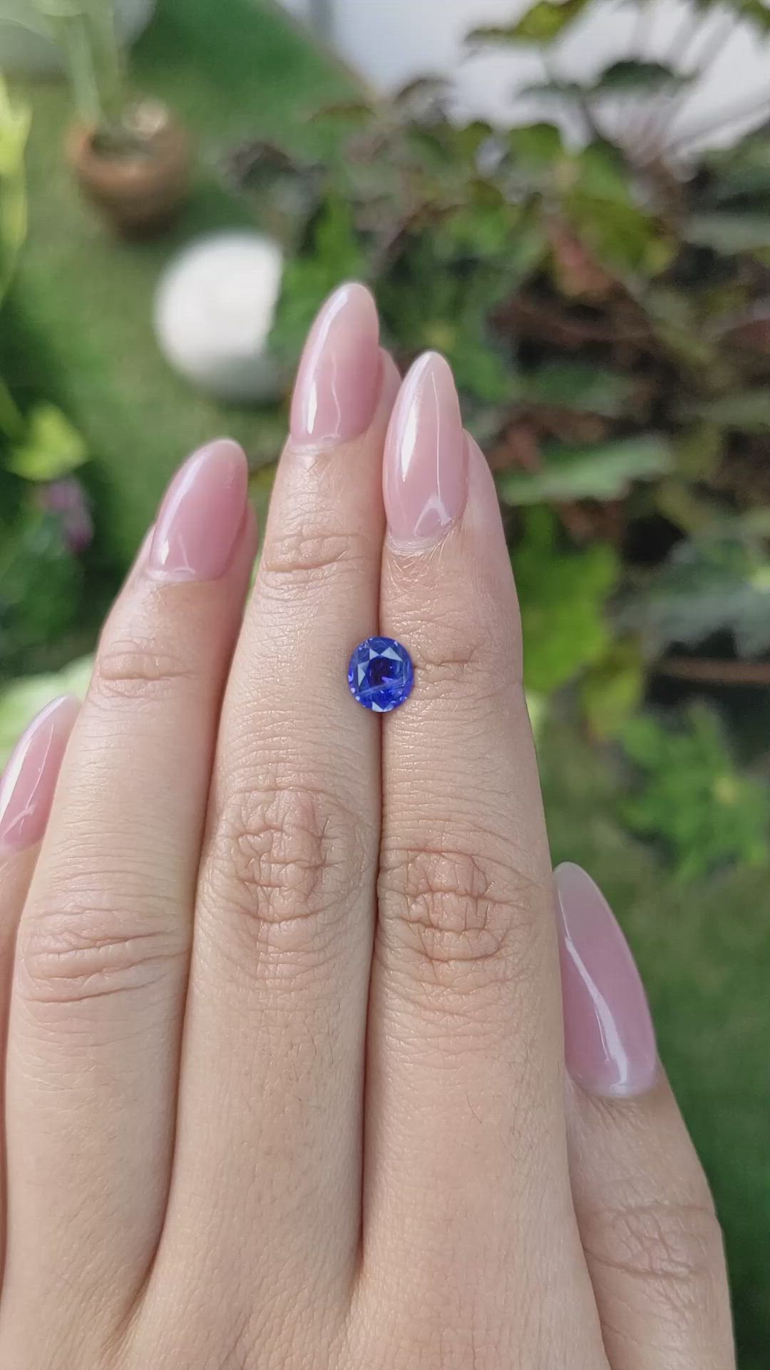 1.11 Ct. Blue Sapphire from Ceylon (Sri Lanka) Size Video