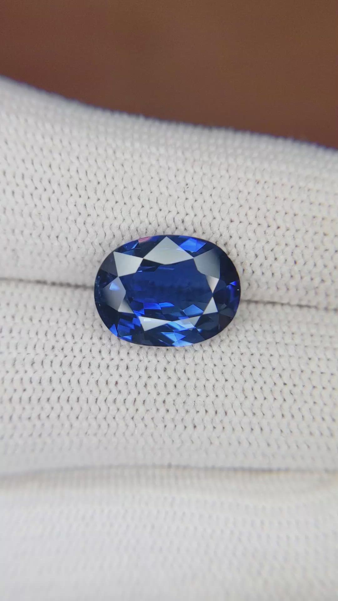 5.87 Ct. Blue Sapphire from Madagascar Size Video