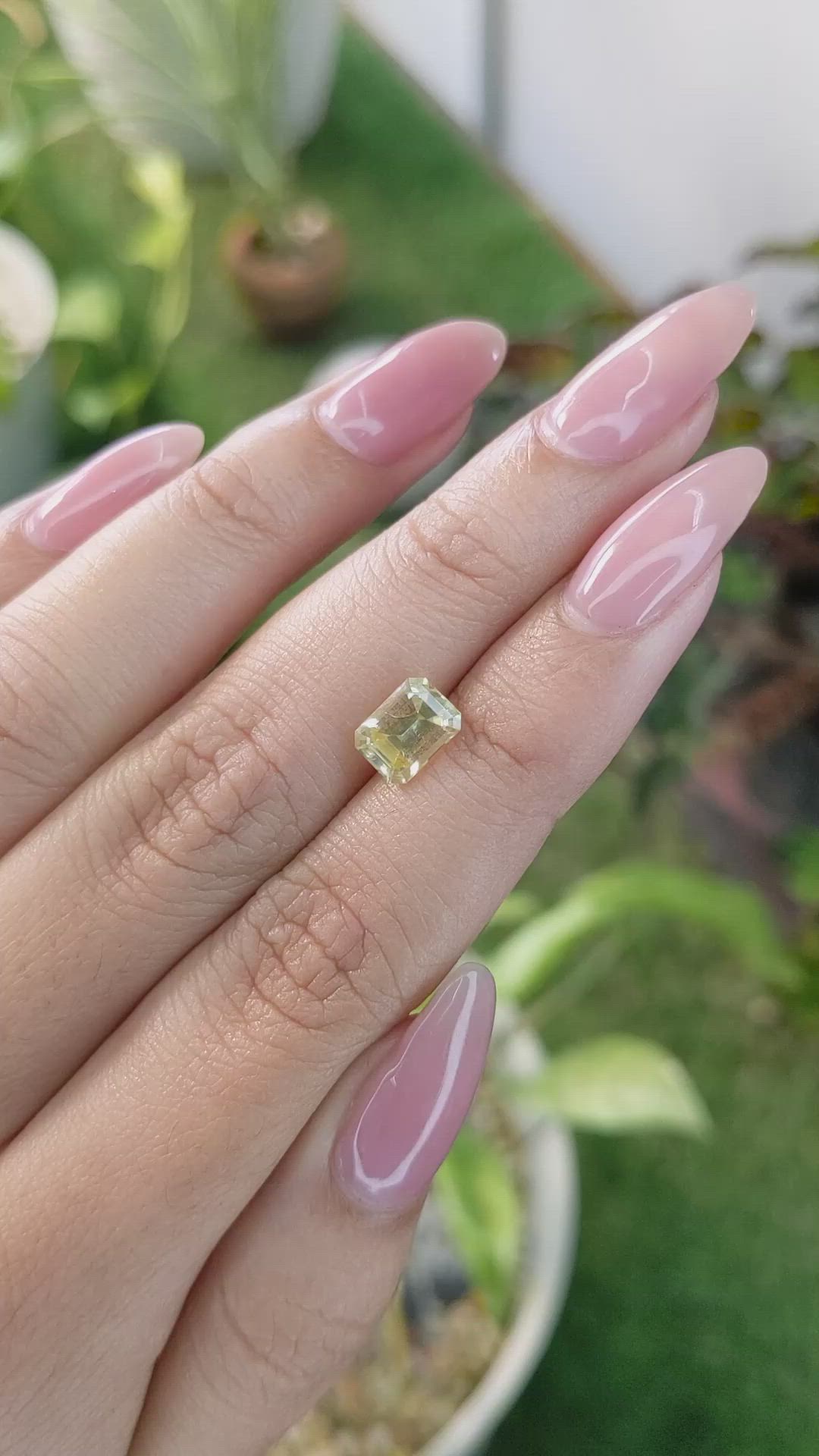 1.79 Ct. Yellow Sapphire from Ceylon (Sri Lanka) Size Video