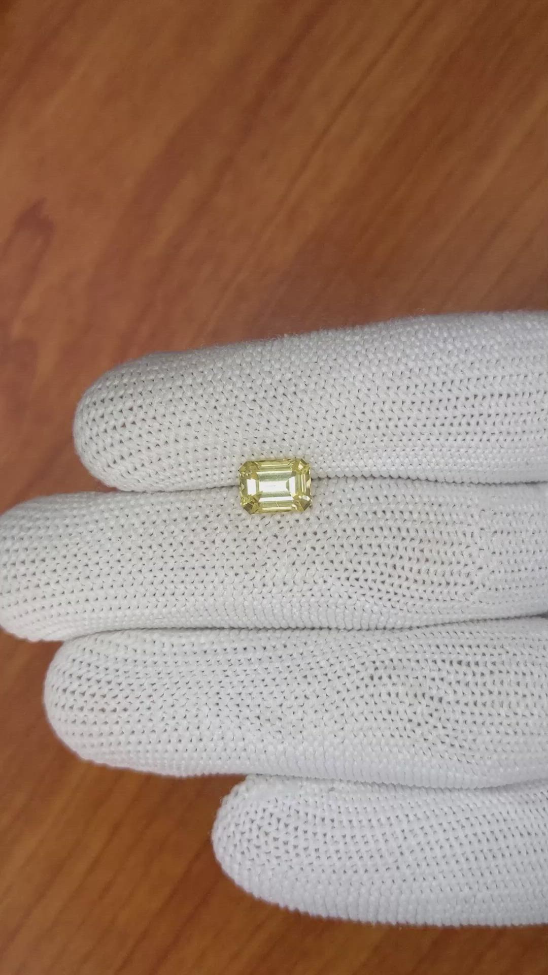 1.79 Ct. Yellow Sapphire from Ceylon (Sri Lanka) Size Video