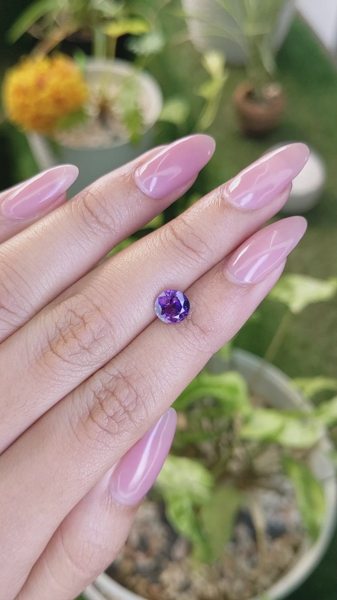 1.39 Ct. Bluish Purple Sapphire from Ceylon (Sri Lanka) Size Video