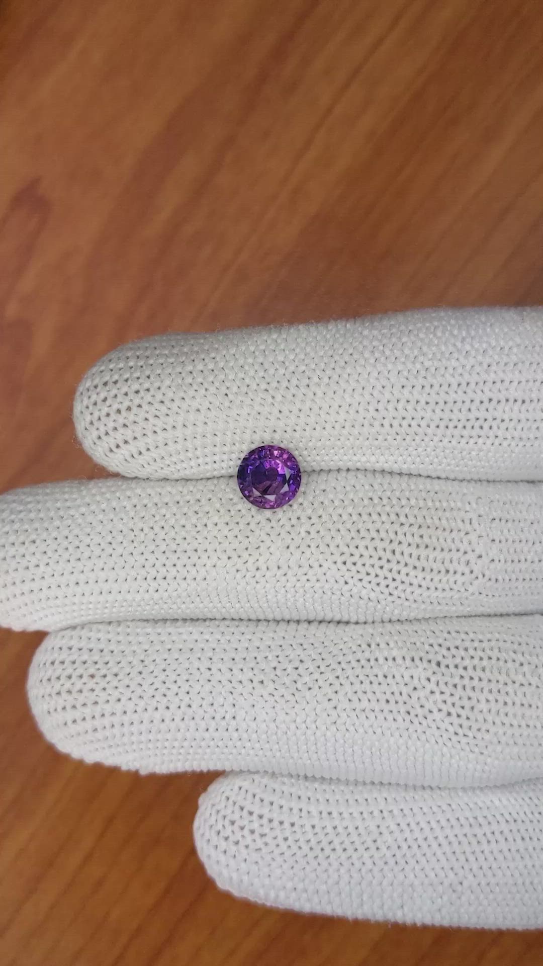 1.39 Ct. Bluish Purple Sapphire from Ceylon (Sri Lanka) Size Video