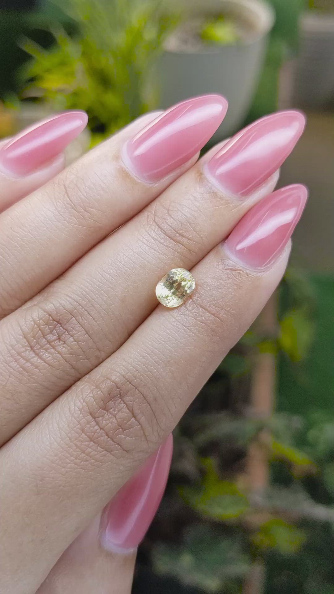 1.31 Ct. Yellow Sapphire from Ceylon (Sri Lanka) Size Video
