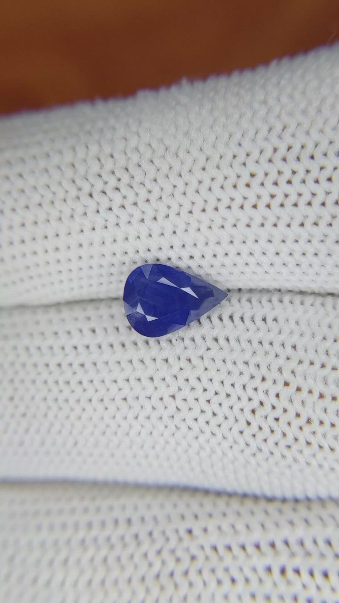 1.35 Ct. Blue Sapphire from Ceylon (Sri Lanka) Size Video