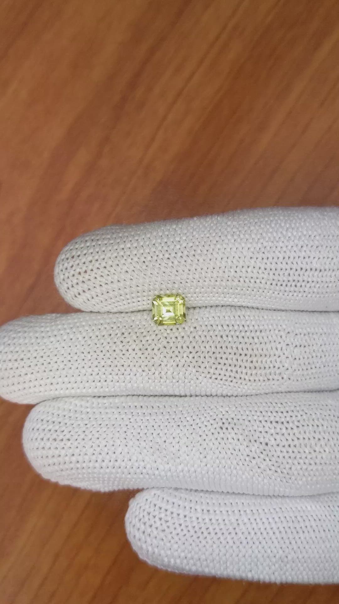 0.97 Ct. Yellow Sapphire from Ceylon (Sri Lanka) Size Video