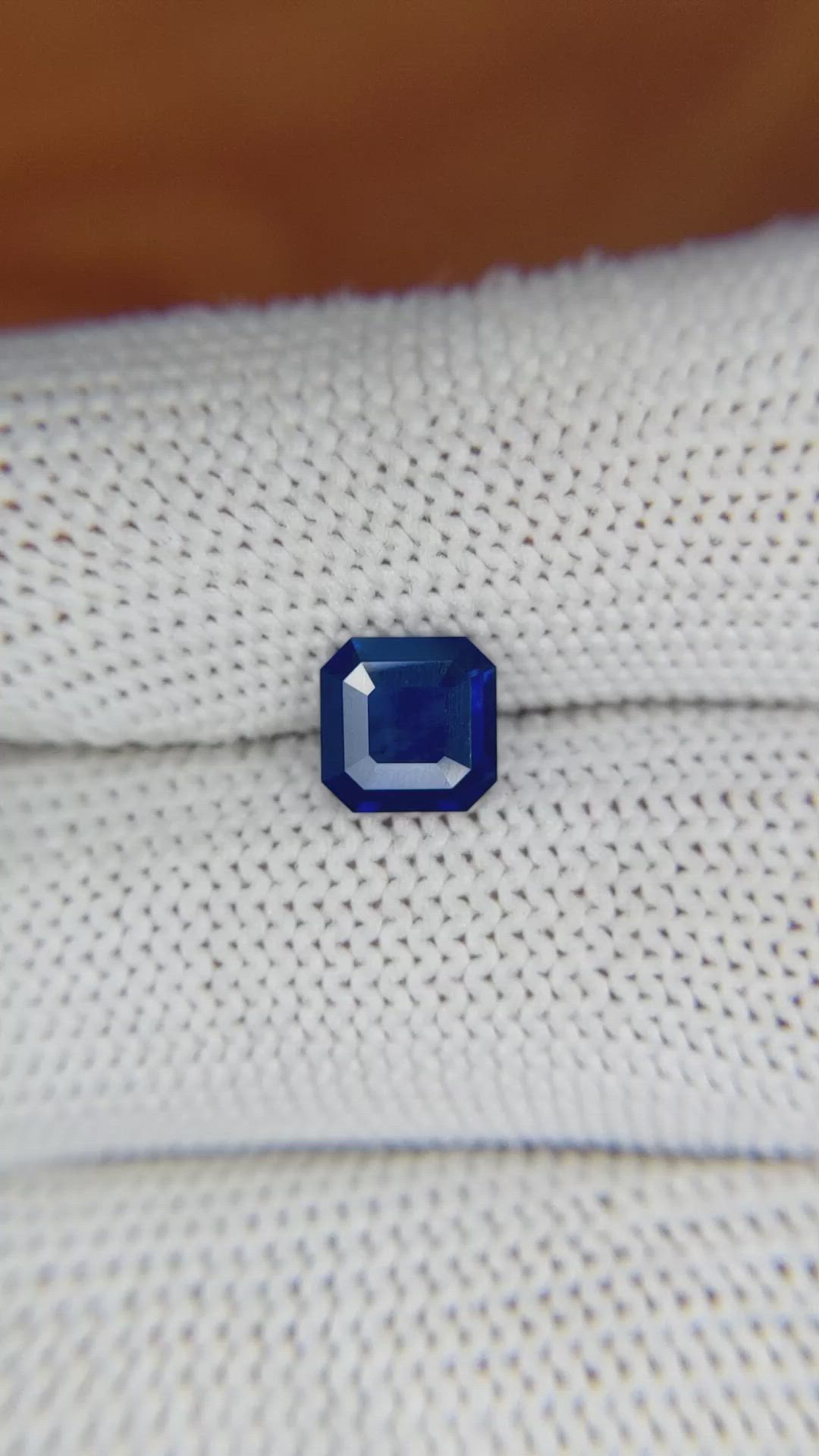 1.38 Ct. Blue Sapphire from Ceylon (Sri Lanka) Size Video