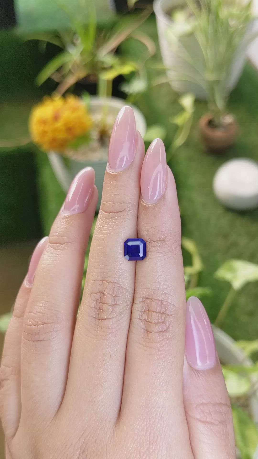 1.38 Ct. Blue Sapphire from Ceylon (Sri Lanka) Size Video