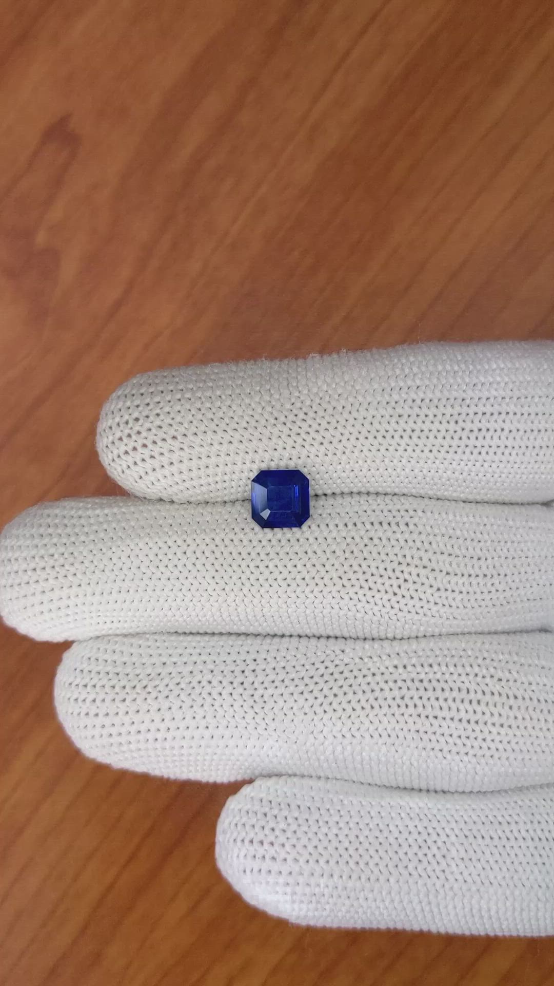 1.38 Ct. Blue Sapphire from Ceylon (Sri Lanka) Size Video