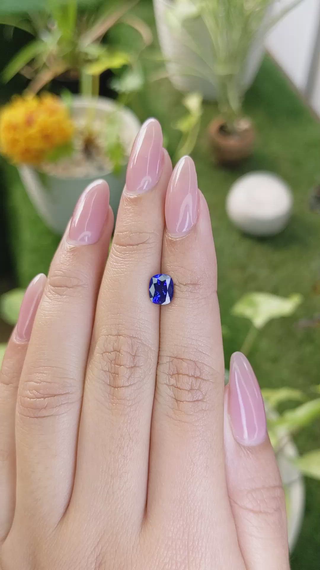 1.30 Ct. Blue Sapphire from Ceylon (Sri Lanka) Size Video