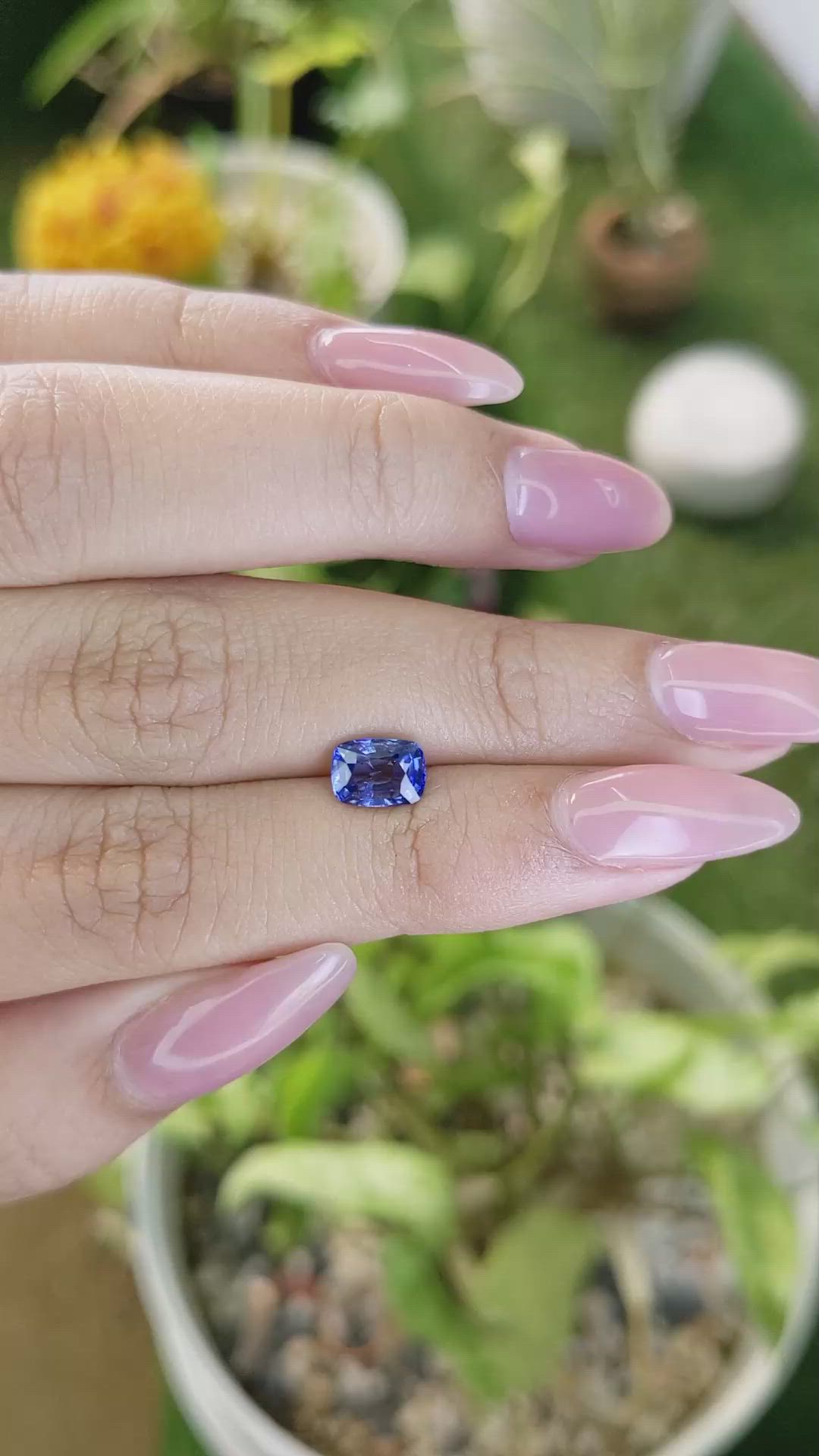 1.40 Ct. Blue Sapphire from Ceylon (Sri Lanka) Size Video