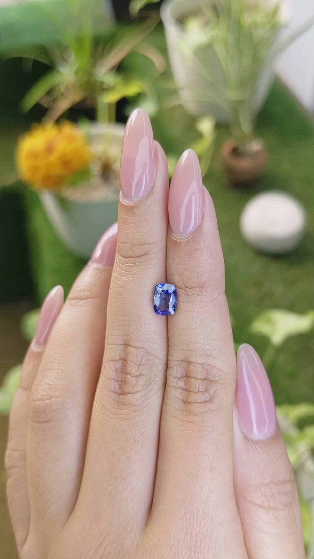 1.40 Ct. Blue Sapphire from Ceylon (Sri Lanka) Size Video