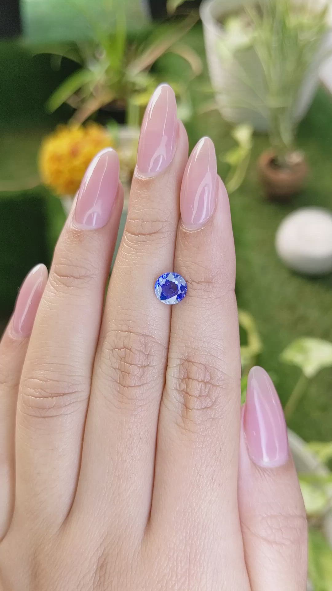 1.32 Ct. Blue Sapphire from Ceylon (Sri Lanka) Size Video