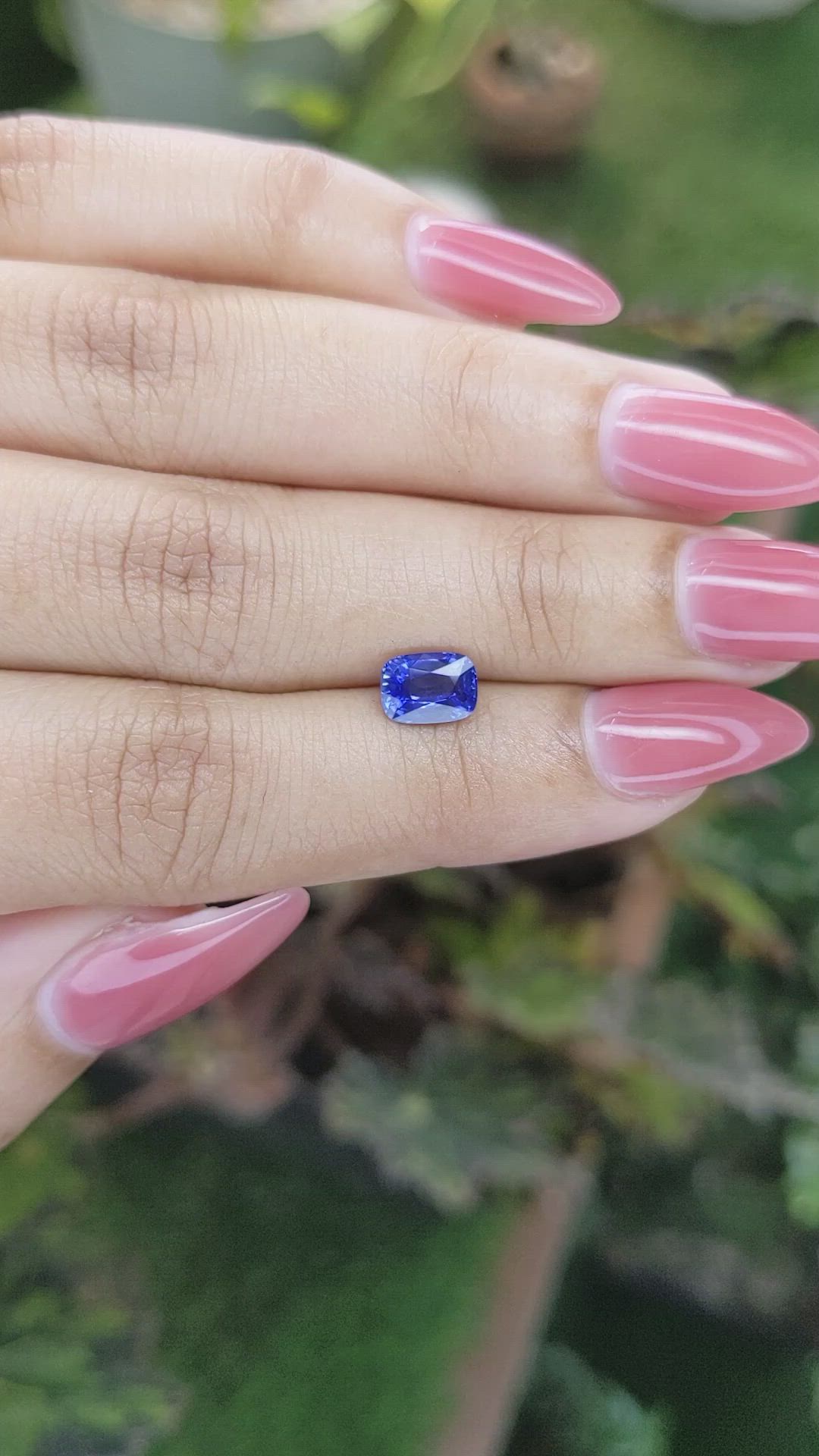 1.35 Ct. Blue Sapphire from Ceylon (Sri Lanka) Size Video