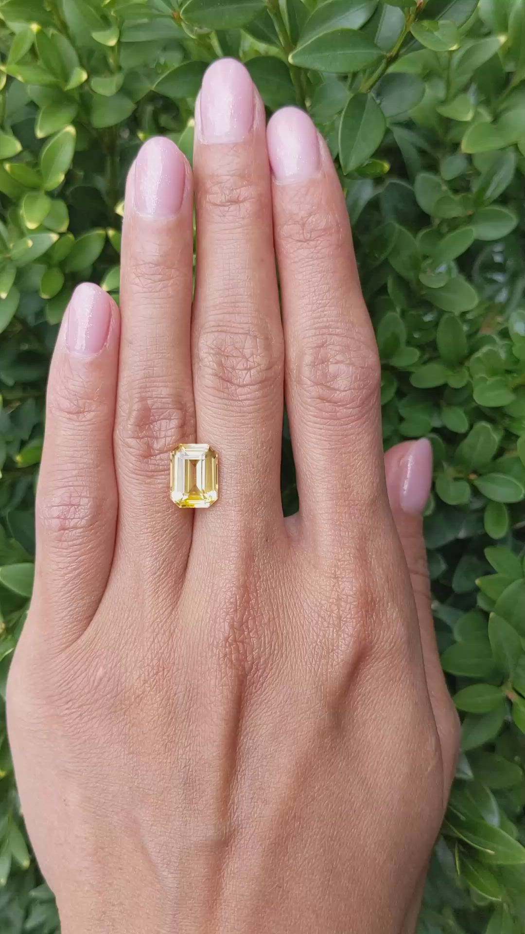 5.03 Ct. Yellow Sapphire from Ceylon (Sri Lanka) Size Video