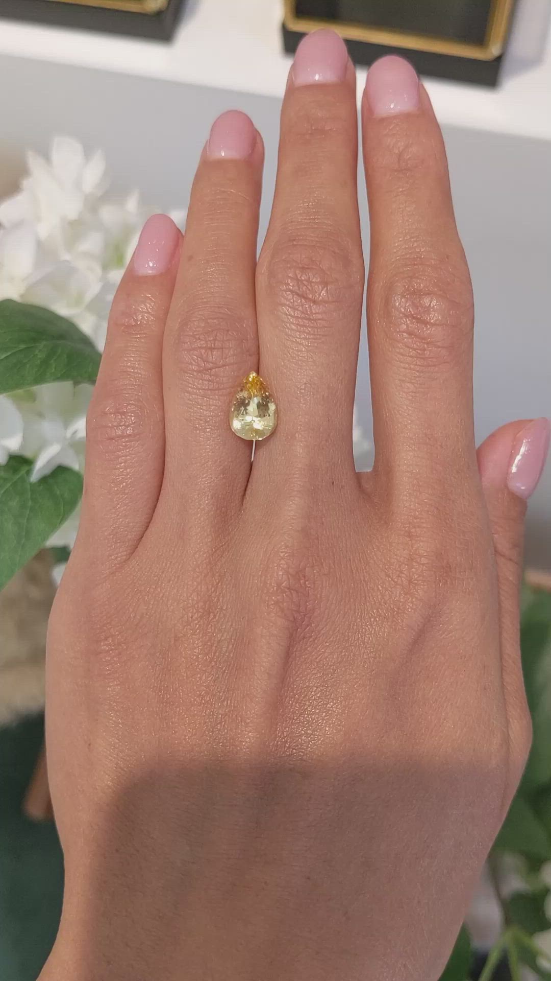 3.54 Ct. Yellow Sapphire from Ceylon (Sri Lanka) Size Video
