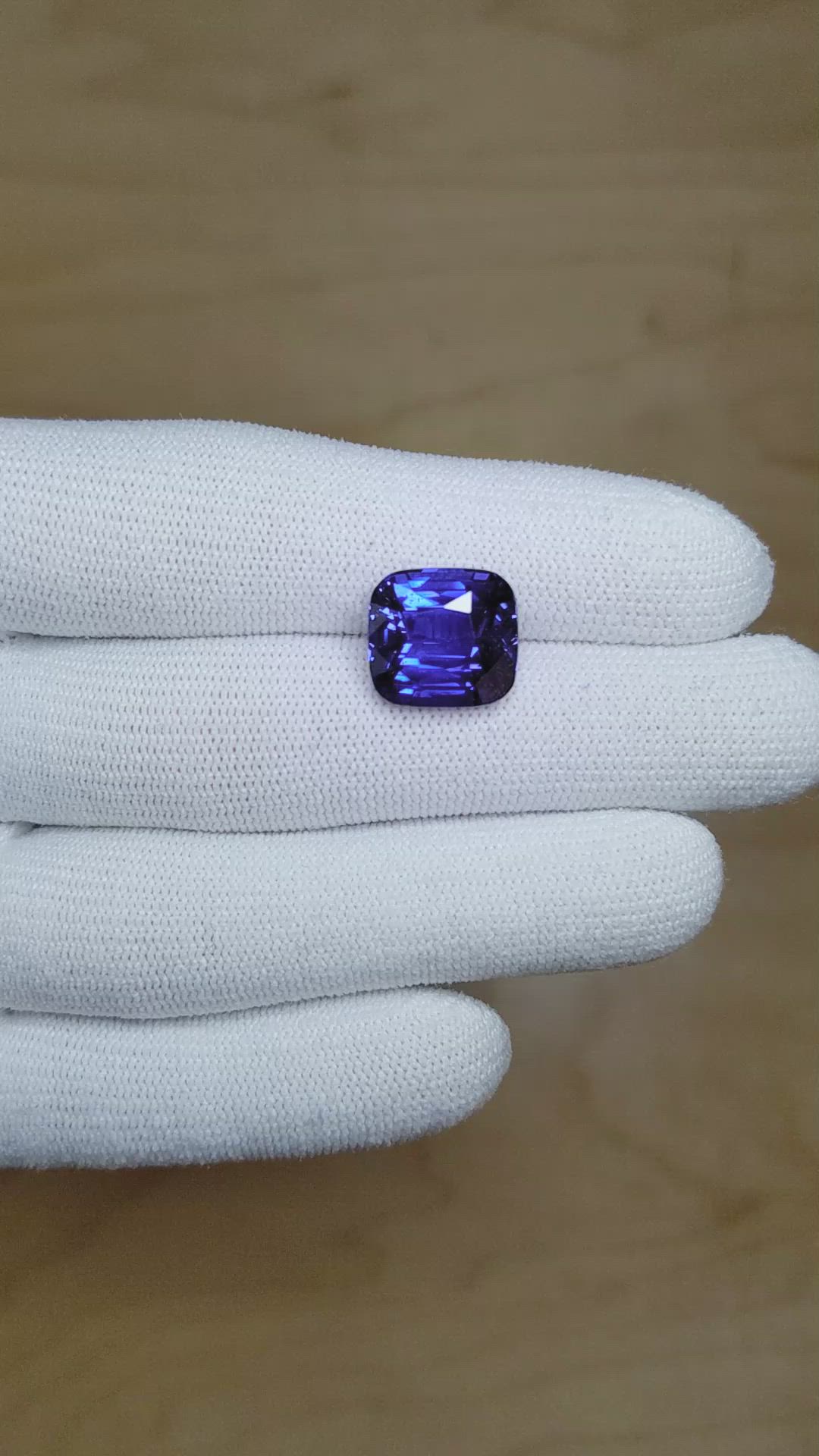 11.52 Ct. Purplish Blue Sapphire from Madagascar Size Video