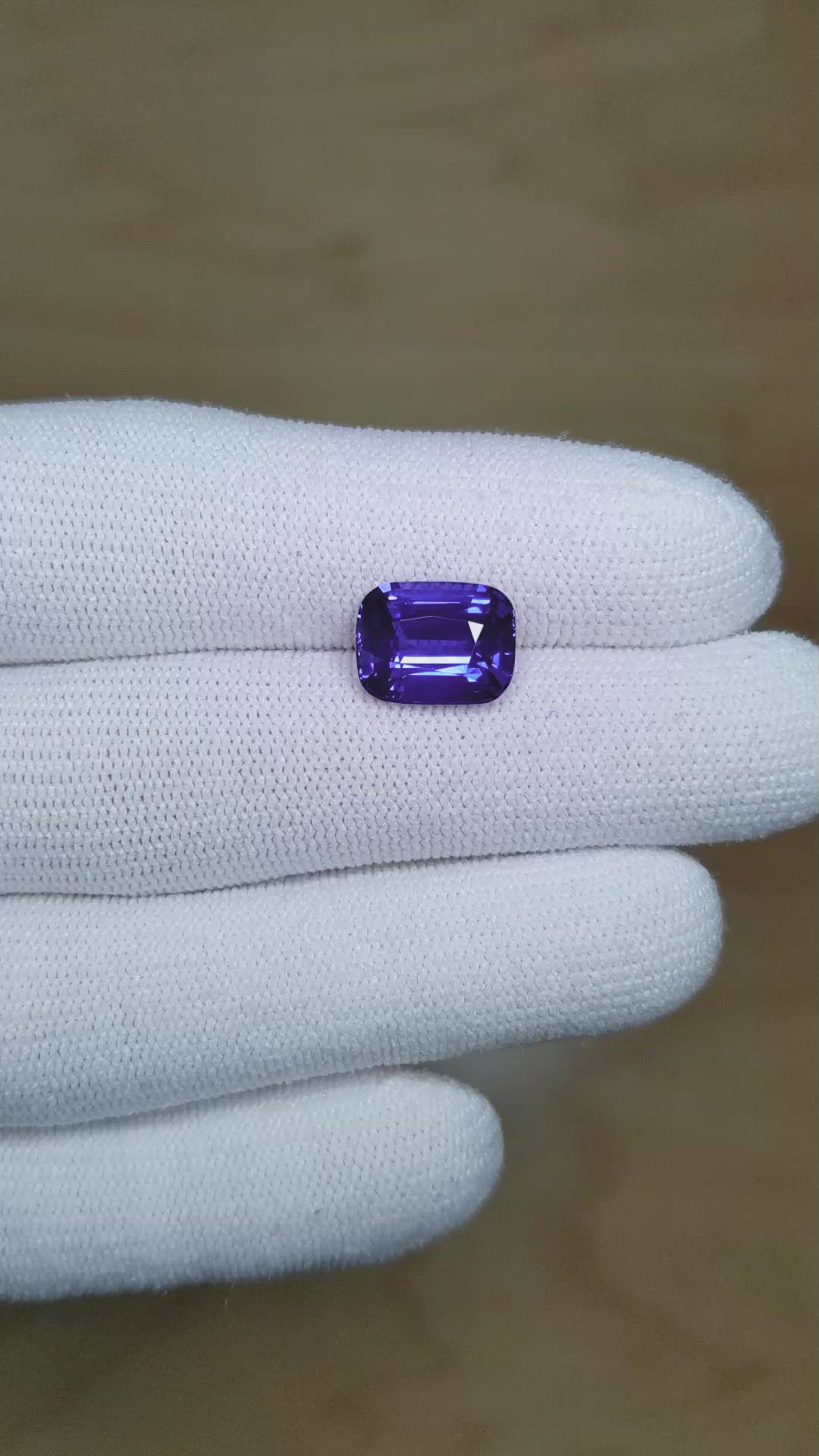 5.16 Ct. Bluish Purple Sapphire from Ceylon (Sri Lanka) Size Video