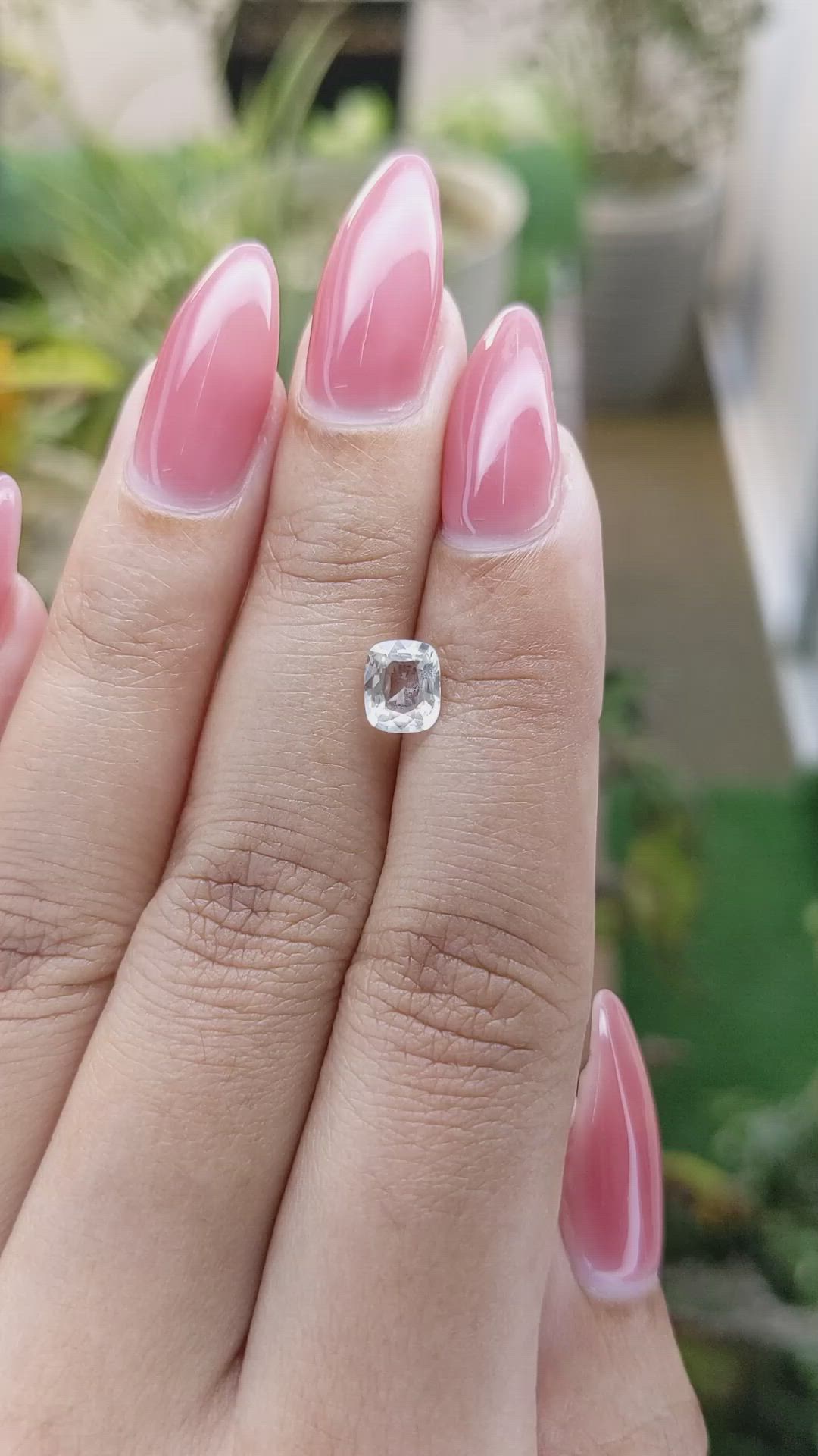 1.05 Ct. Yellow Sapphire from Ceylon (Sri Lanka) Size Video